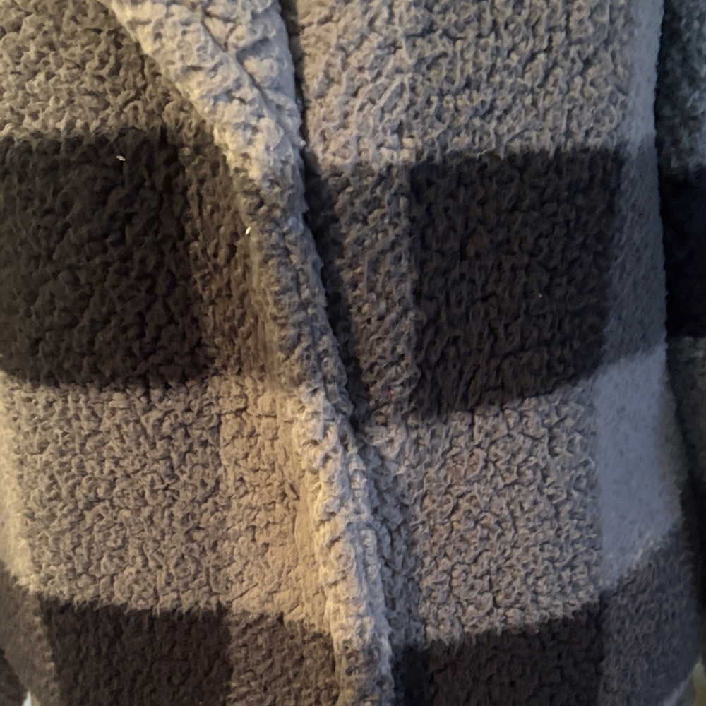 Dylan plaid Sherpa Coat - Black and Gray.NWT. Washable! Xs - Picture 3 of 8